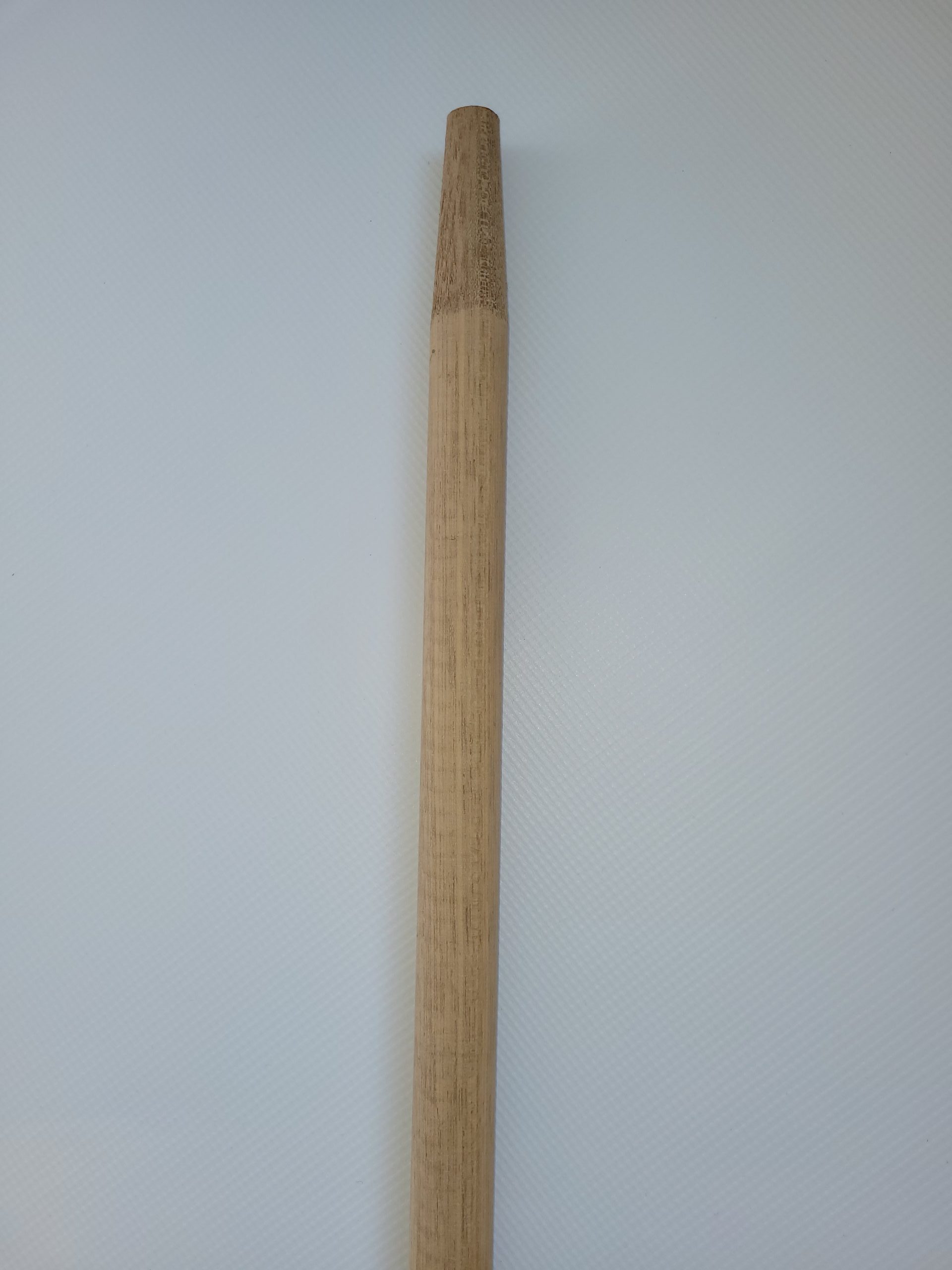 Manche en bois 1,5 m - Polyvalent et compatible avec les brosses